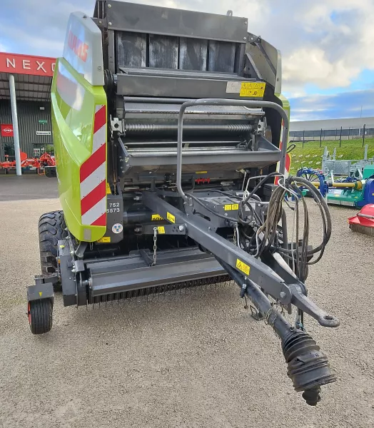 Presse Claas VARIANT 480RF