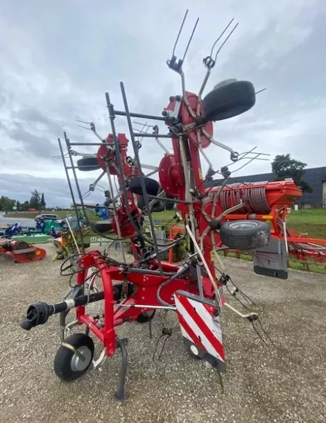 Faneuse Massey TD 868 DN